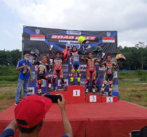Egi Arista Tampil Impresif Dikelas Wanita Gadhuro Road Race 2021