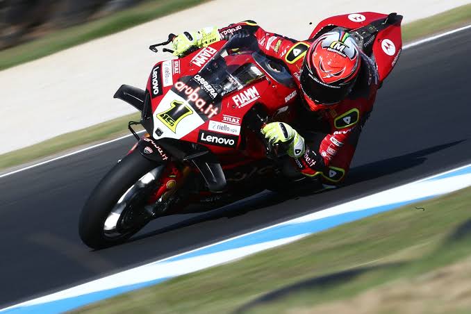 Hasil WSBK Australia Race 1 : Wet Race, Bautista Pecundangi Rea dan Toprak