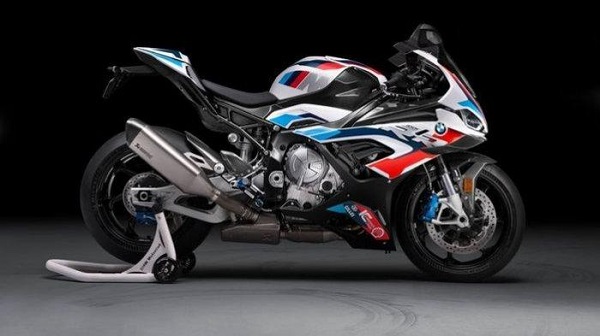 BMW M 1000 R