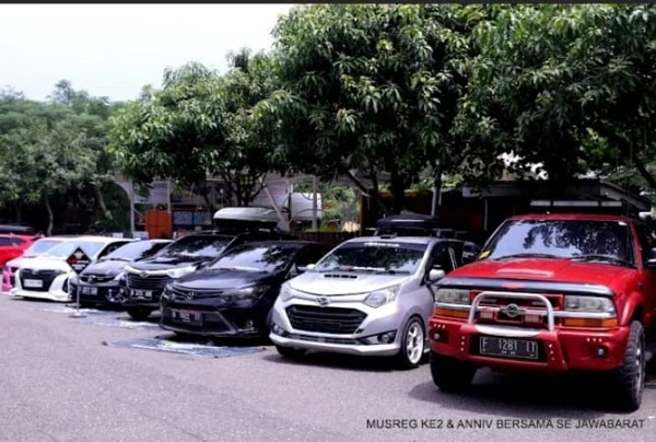 Komunitas Mobil
